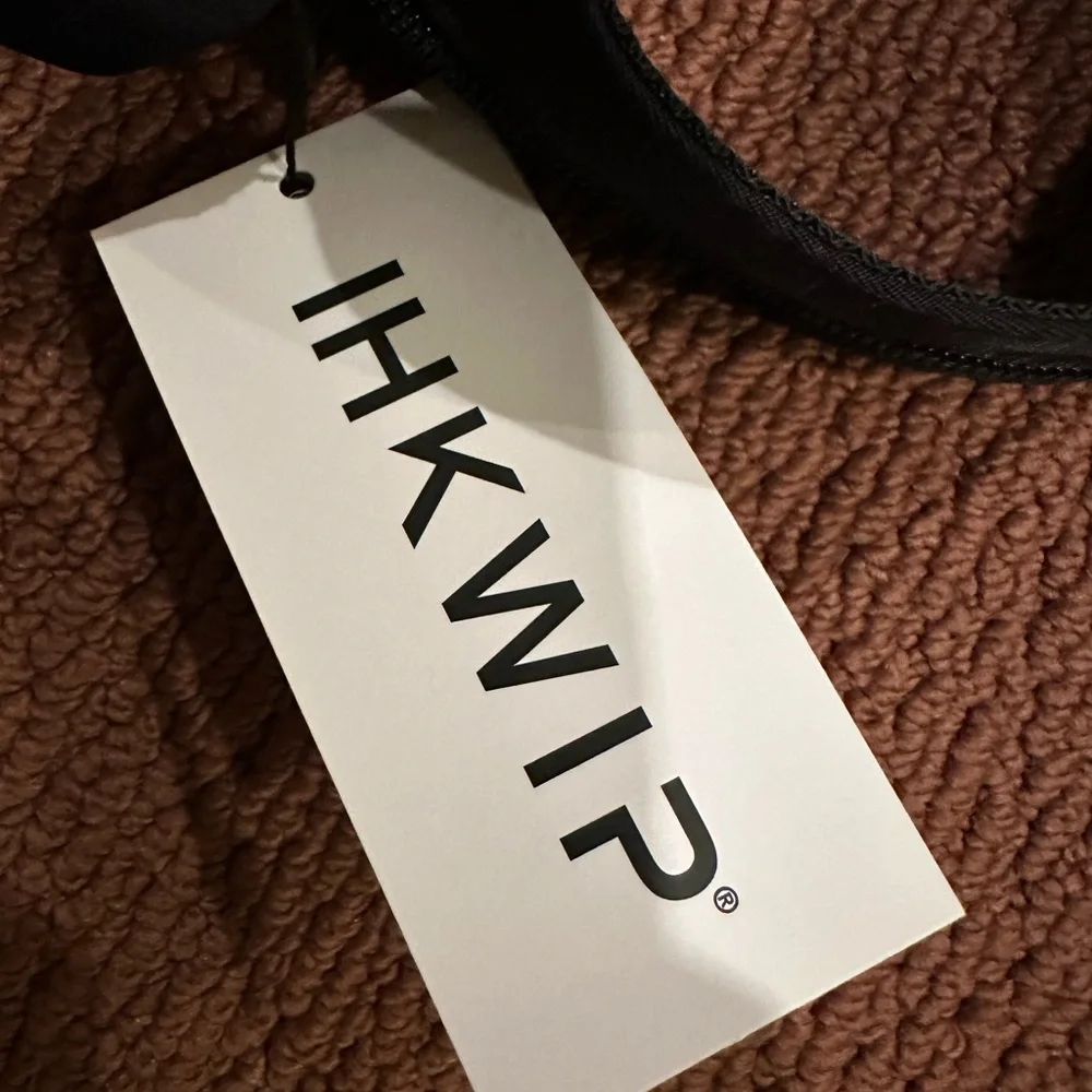 IHKWIP Convertible Sling/ Backpack NWT - Picture 7 of 9